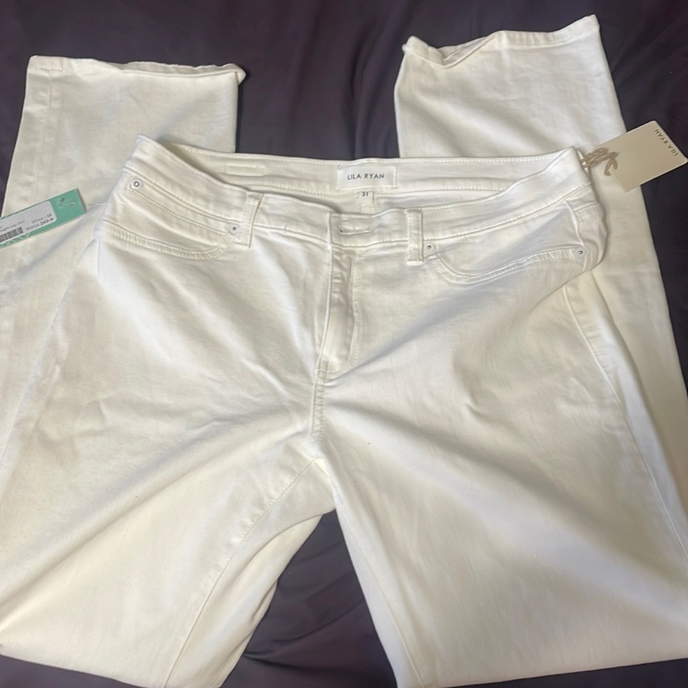 White straight leg jean size 31